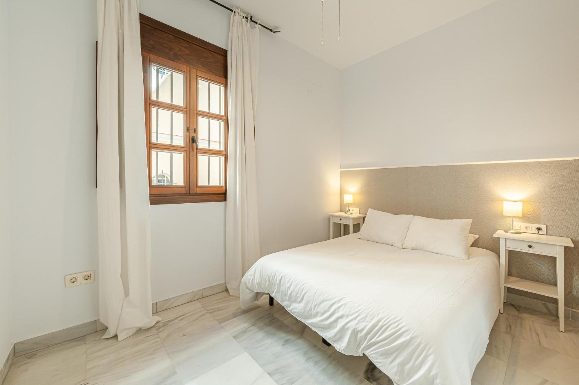 Dona Elvira Carreteria Apartment Malaga Ngoại thất bức ảnh